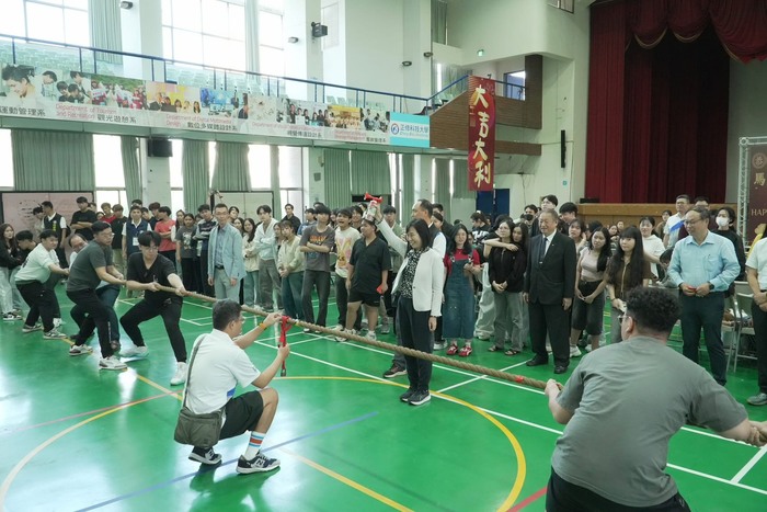 馬力全開情繫正修！正修科大僑生春節聯歡 拔河奪冠、抽大獎熱鬧非凡圖片
